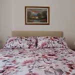 Happy Domus Roma Ippolito Nievo Flat A Trastevere