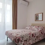 Happy Domus Roma Ippolito Nievo Flat A Trastevere