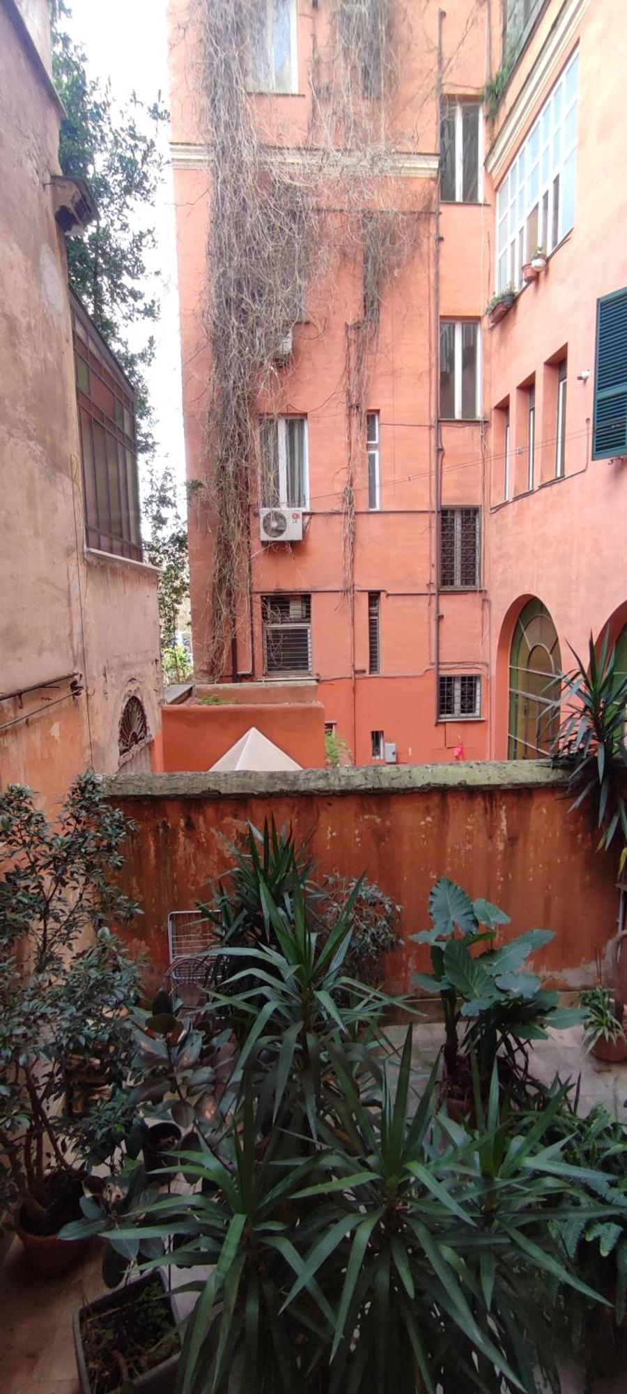 Happy Domus Ippolito Nievo Flat A Trastevere *